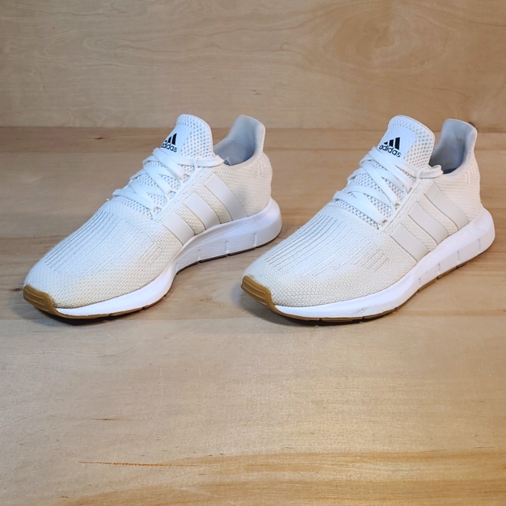 Adidas Swift Run 1.0 Classic Mens All White Knit Size 7 Athletic Sneakers - Picture 4 of 10